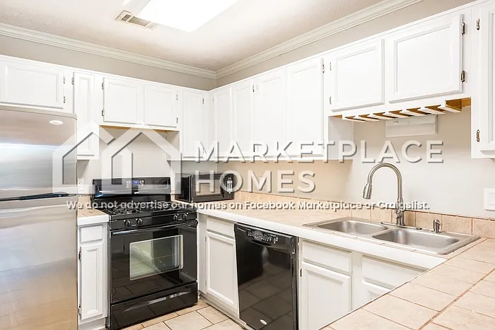 2733 Saint Charles Ln NW — Photo 10