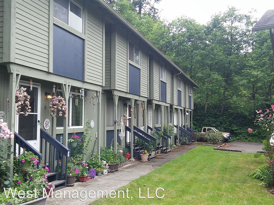 1st image of 1719 NE 116th St #24