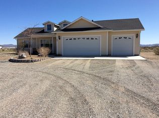 60 Hawk View Rd, Wellington, NV 89444