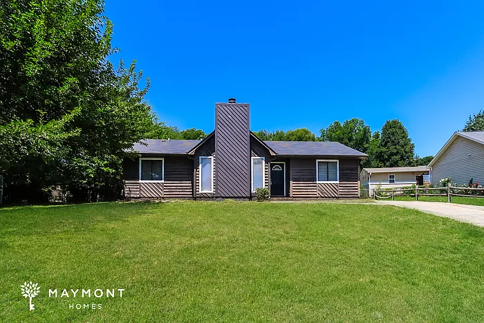 7312 Bramblewood Dr — Photo 1