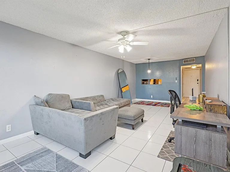 6500 Cypress Rd #508 — Photo 2