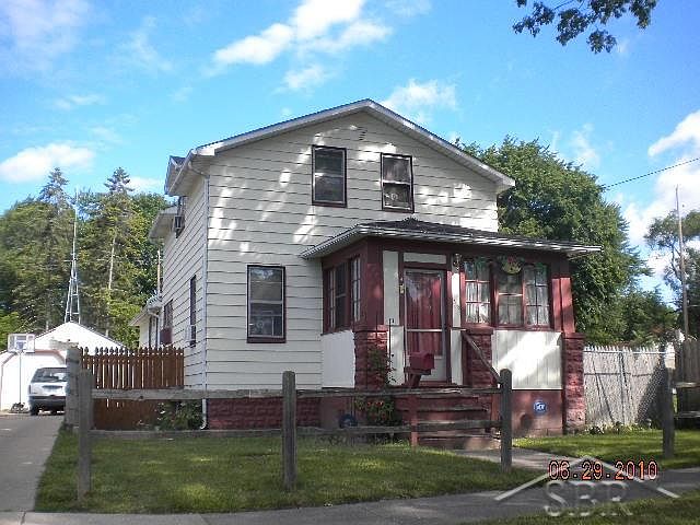 2nd image of 713 S Oakley St