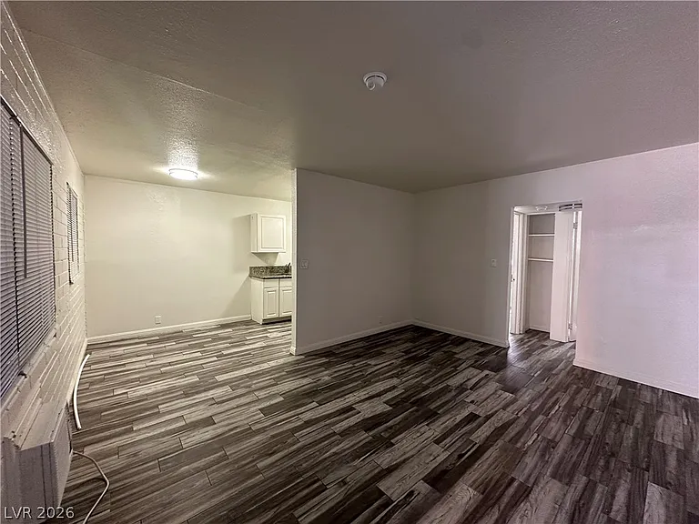 2105 Sunrise Ave #2 — Photo 9