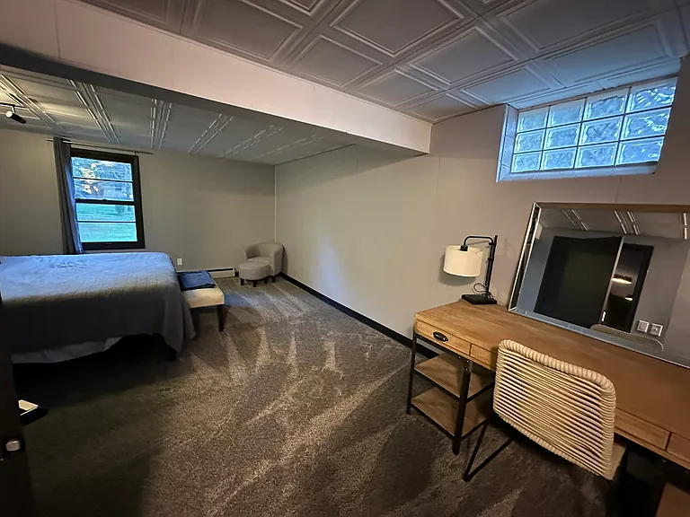 Downstairs guest room continued.