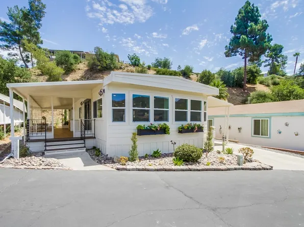 8975 Lawrence Welk Dr Spc 195, Escondido, CA 92026