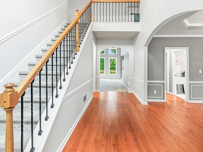 1320 Compass Pointe Xing — Photo 3