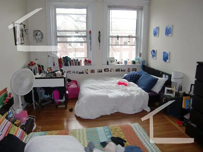 26 Euston St #5 — Photo 8