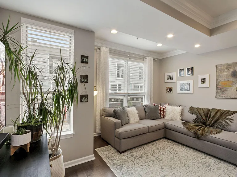 1337 N Howard St — Photo 49
