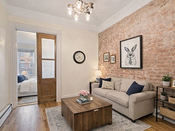 4th image of 925 Willow Ave APT 2-L