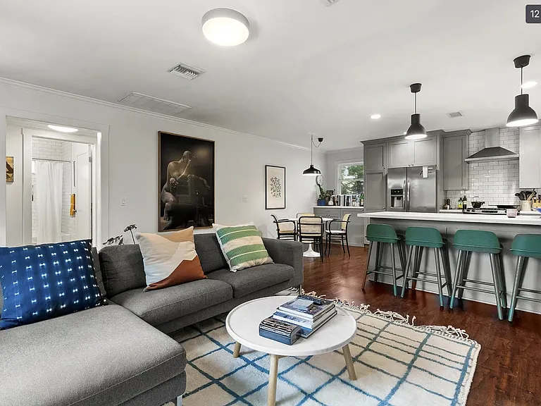 1014 N Manzanita St — Photo 12