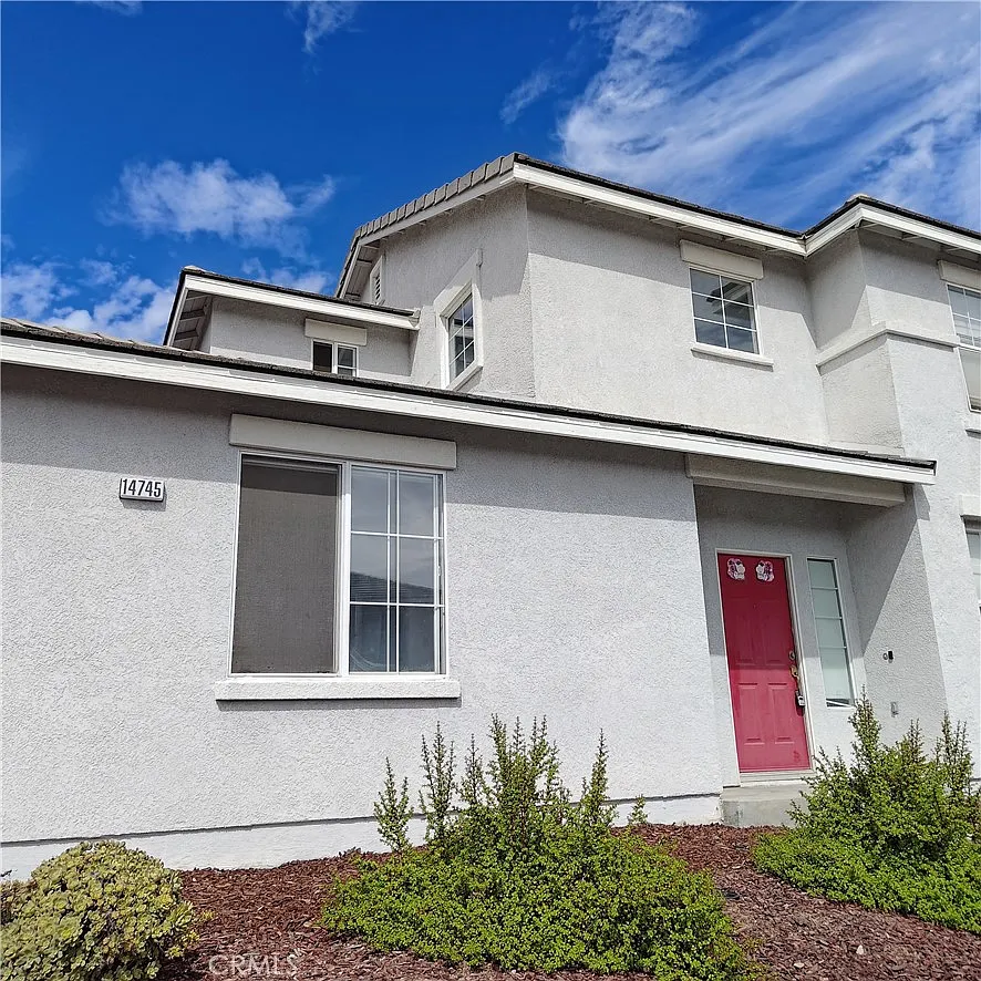 3 bed, 2.5 bath, 1297 sqft, $3,500 — Photo 2