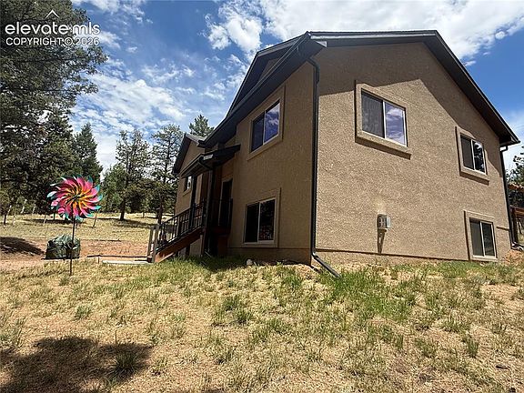 3rd image of 24 Big Horn Cir