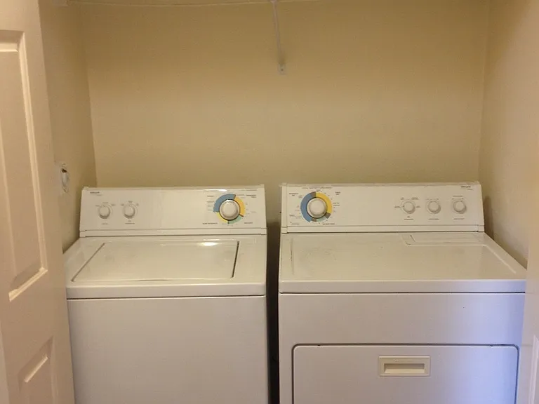 1603-1609 Ono Ave #1615 — Photo 4