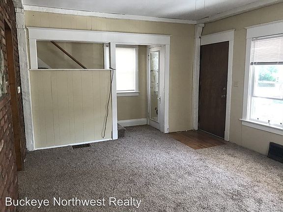 2nd image of 1016 Alden Ct