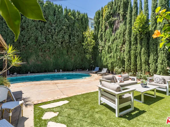 4313 Irvine Ave, Studio City, CA 91604