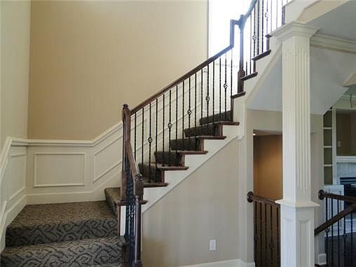 2nd image of 9047 N Seymour Ave