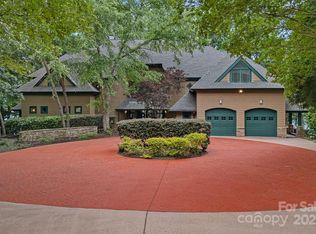 145 Hunters Pointe Ln, Mooresville, NC 28117