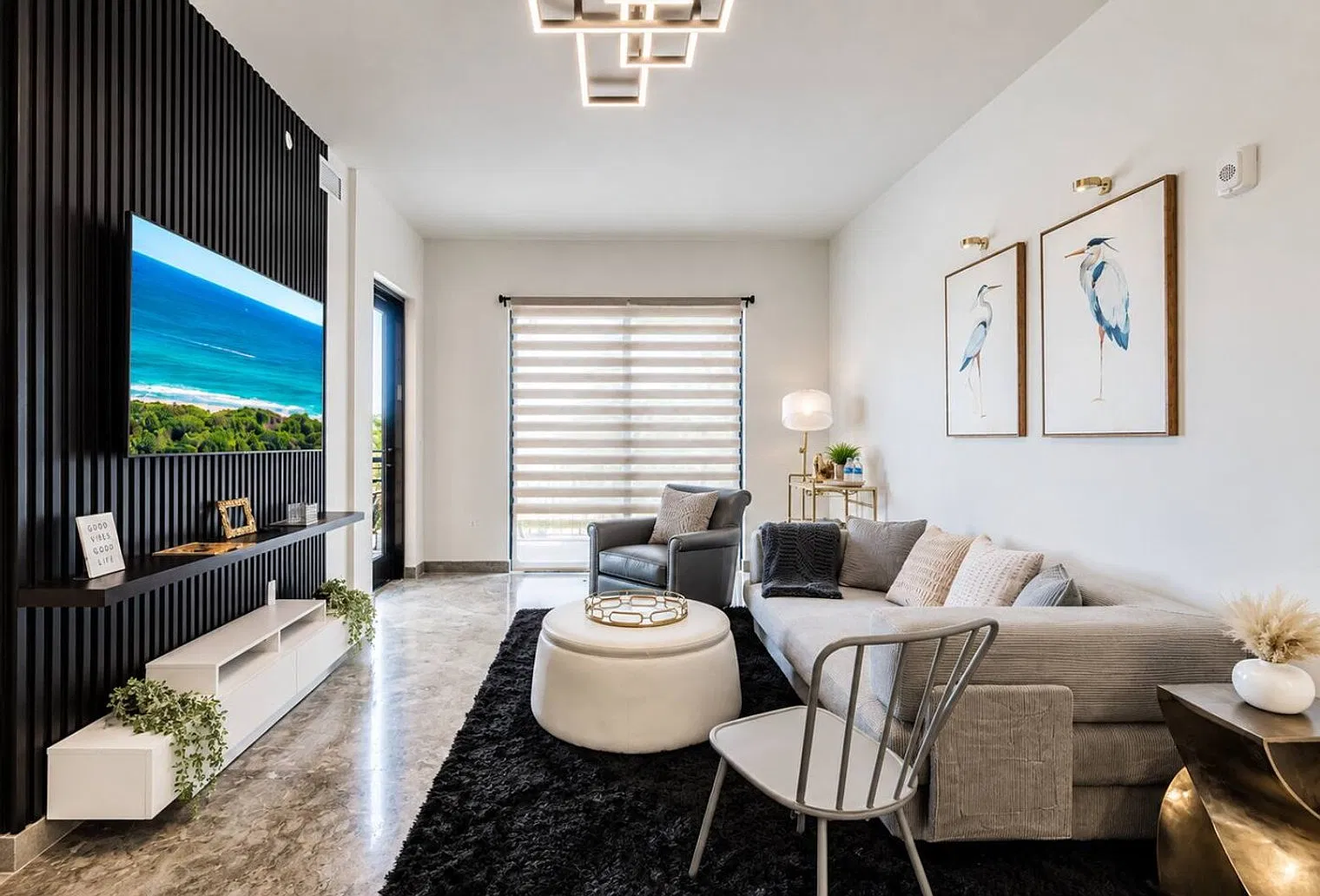 2 bed, 1.0 bath, $8,837 — Photo 4