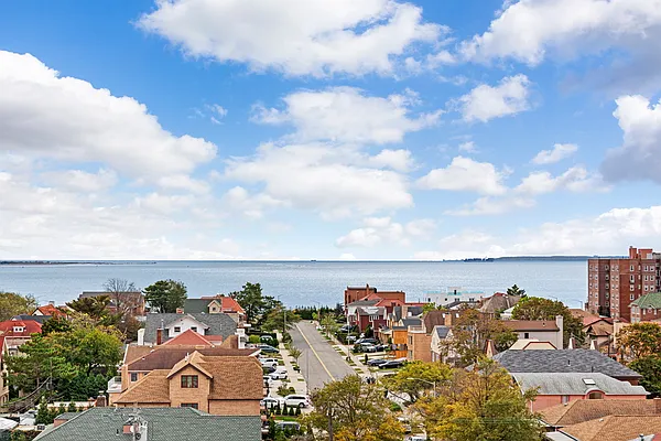 Sold by Nest Seekers International | media 20