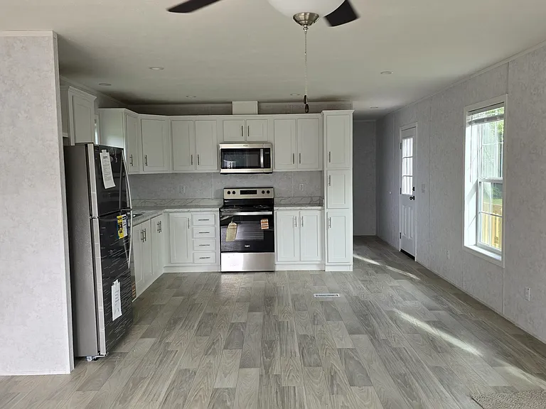 Mobile Gardens Manufactured Home Community — Photo 1