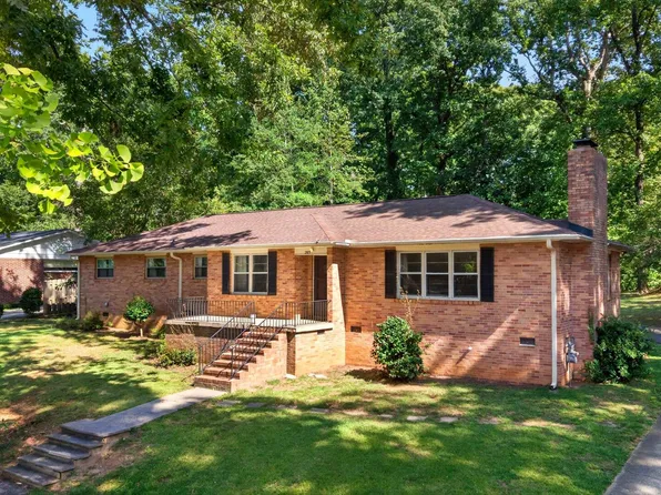 205 Lakewood Dr, Spartanburg, SC 29302