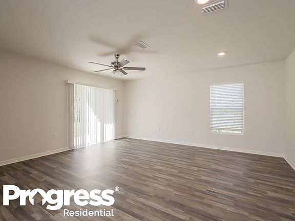 4th image of 426 Mallard Ln