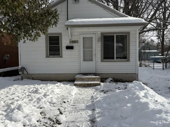 1119 Leslie St, Lansing, MI 48912