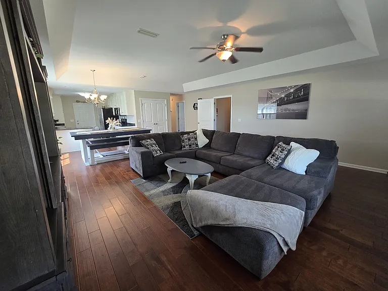 304 Jasmine Cir — Photo 9