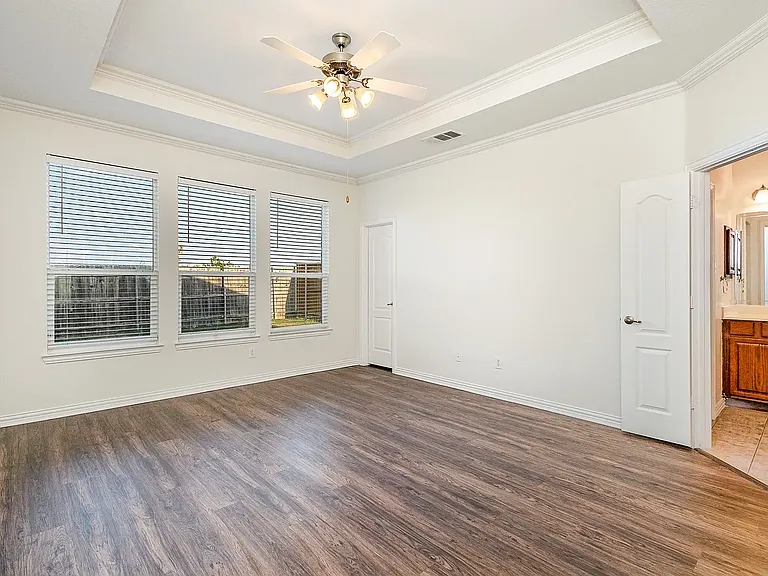 1432 Palestine Dr — Photo 16