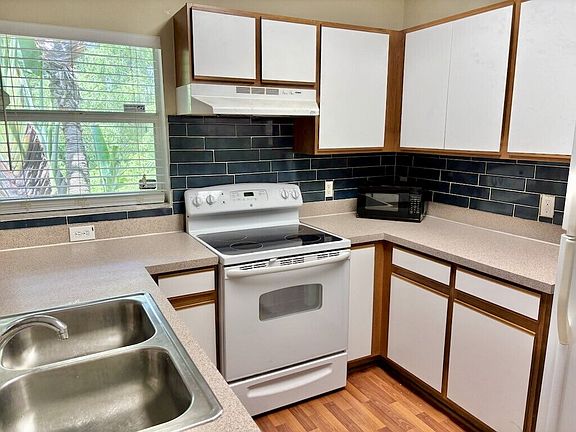 5th image of 1245 Beckenham Way