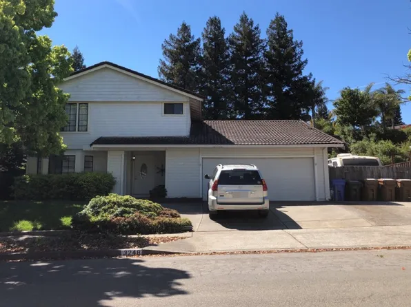 3248 Twin Oaks Dr, Napa, CA 94558