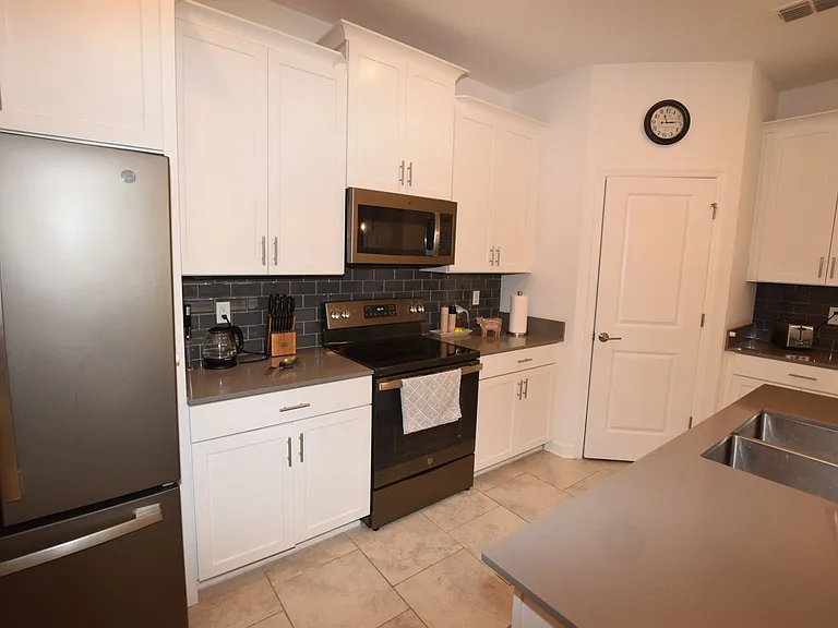 5055 Hatchineha Ct — Photo 26