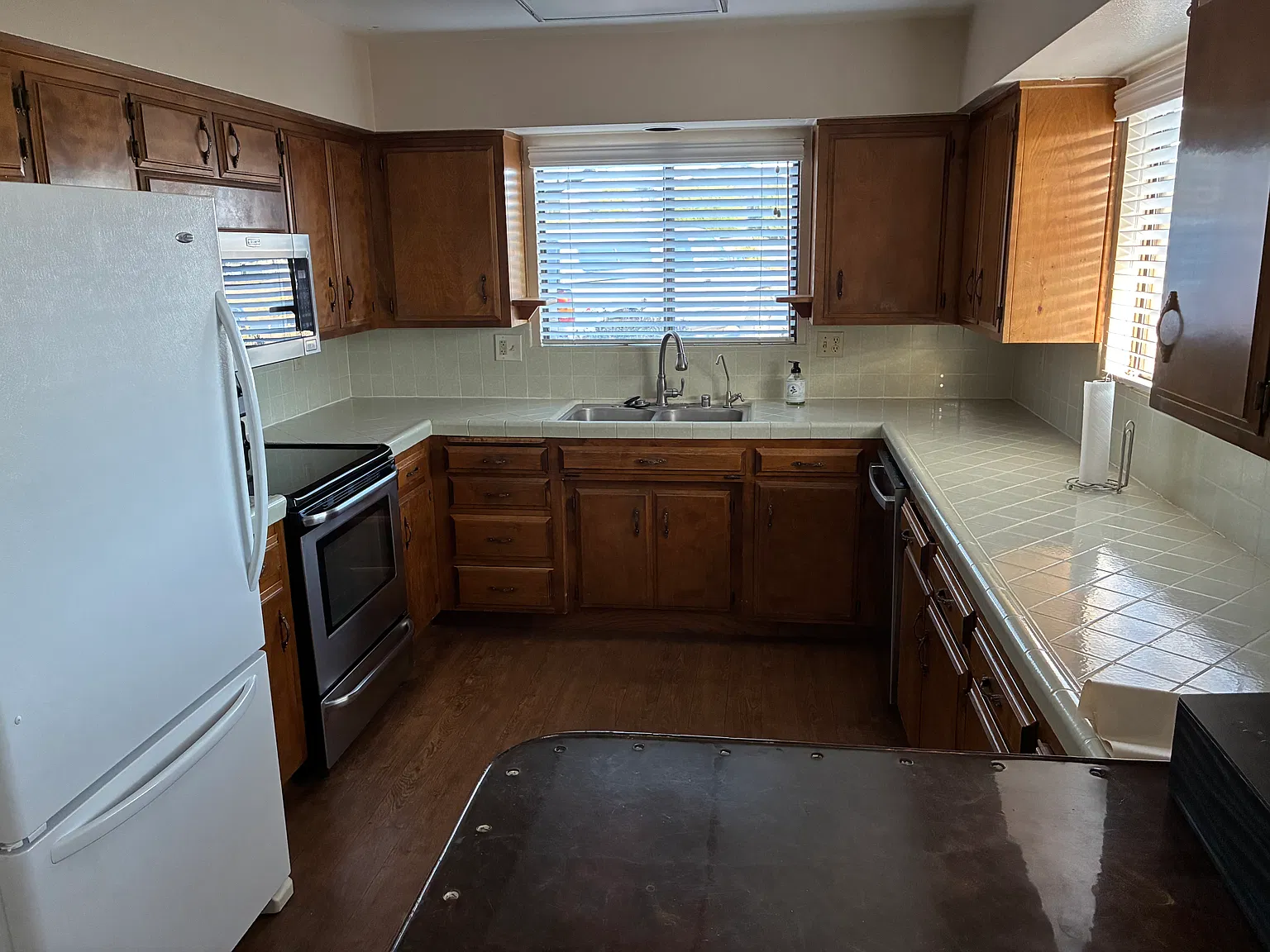 2 bed, 1657 sqft, $3,500 — Photo 2
