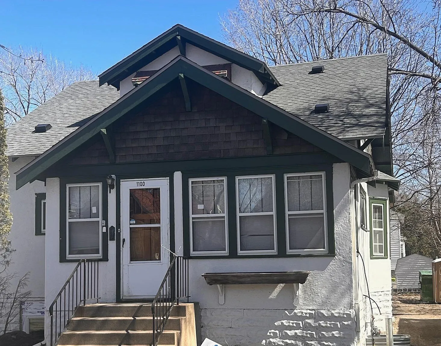 7 bed, $3,850 — Photo 1