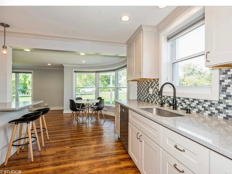 625 W Edgewood Rd — Photo 15