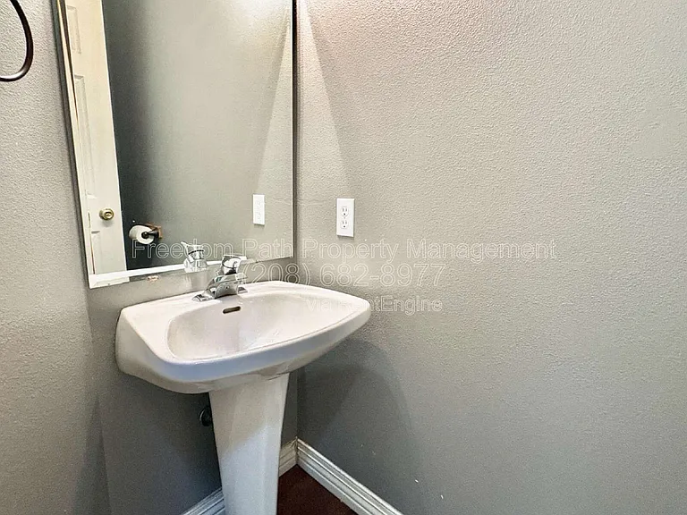 1955 W Ridgemont Ave — Photo 23