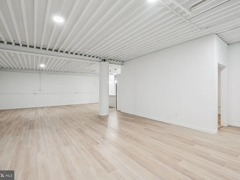 1116 N Bodine St #C — Photo 10