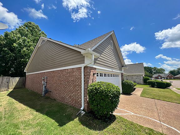 3rd image of 9266 Speerberry Ln