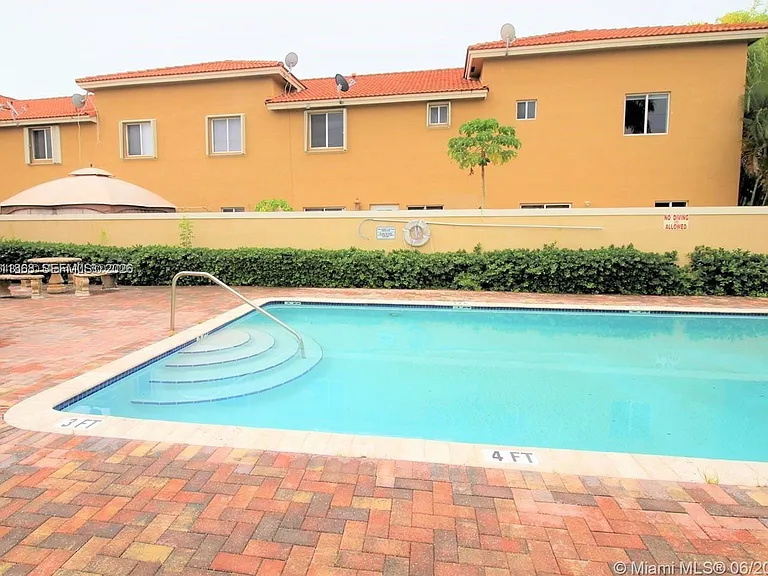 15250 SW 134th Pl #110 — Photo 12