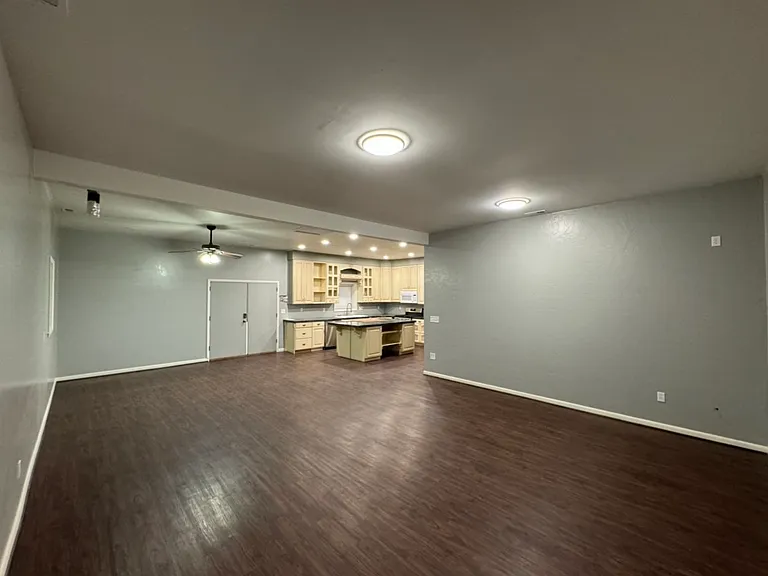 610 N 100 W — Photo 1