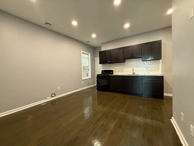 502 Springfield Ave #4A — Photo 4