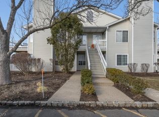 71 Mayfield Rd, Bedminster, NJ 07921