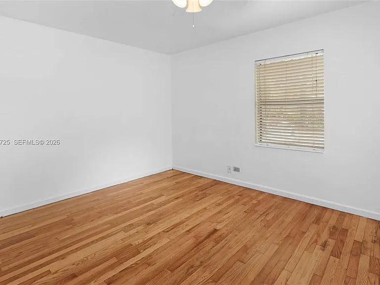 706 S 19th Ave — Photo 24
