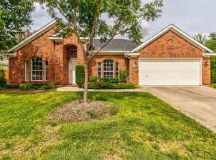 5771 Fall Creek Dr, Haltom City, TX 76137