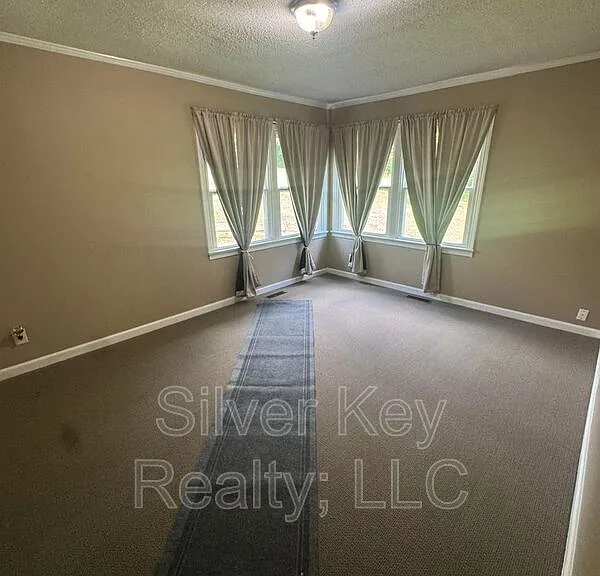 235 Rose Dr — Photo 13