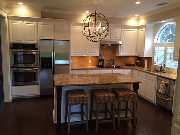 3rd image of 102 Biltmore Dr