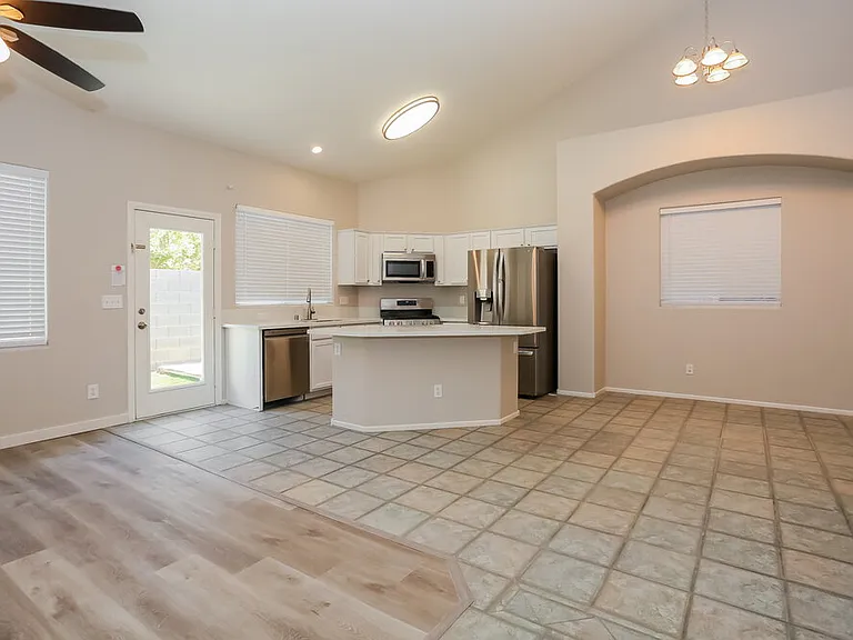 9436 Plover Falls Ave — Photo 7