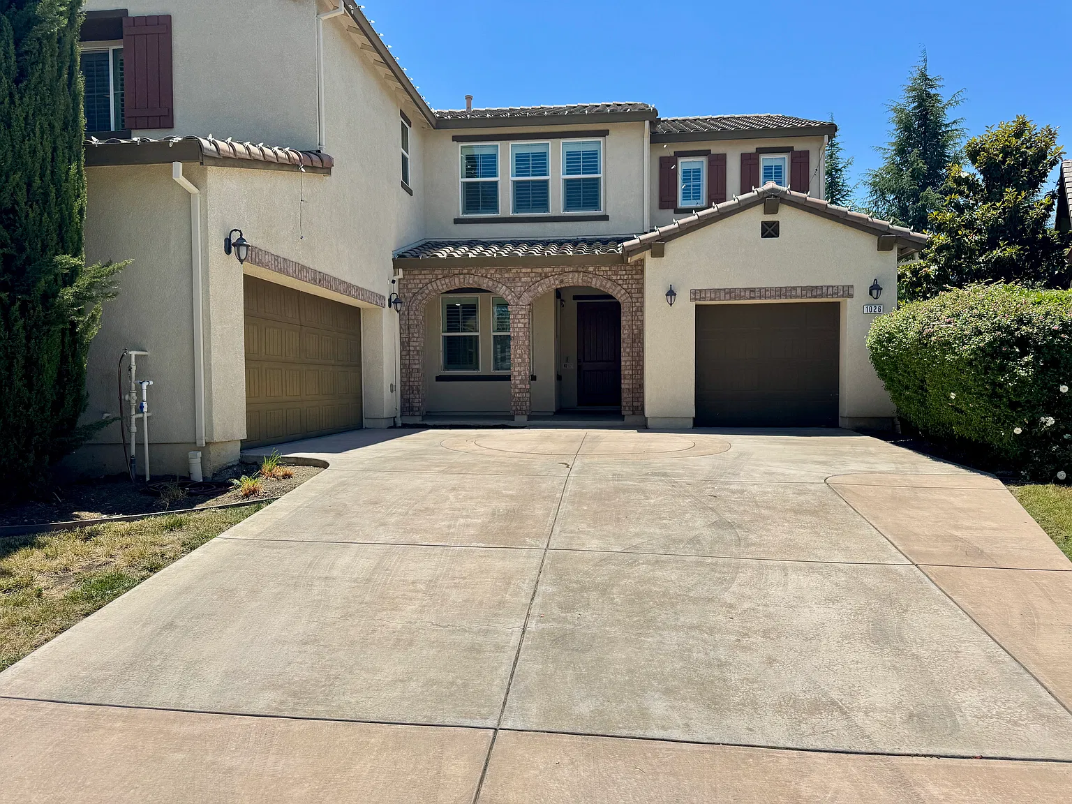 4 bed, 4.5 bath, 3023 sqft, $4,700 — Photo 3