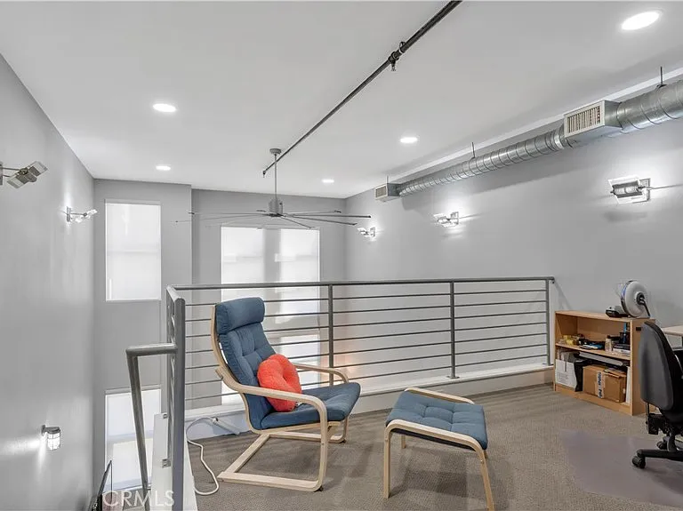 728 N Santiago St — Photo 17