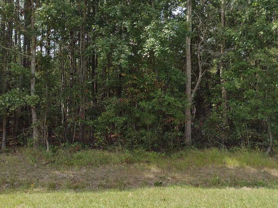 2nd image of 33 Pine Crest Rd #33